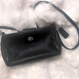 Vintage 1990s coach crossbody no.9154